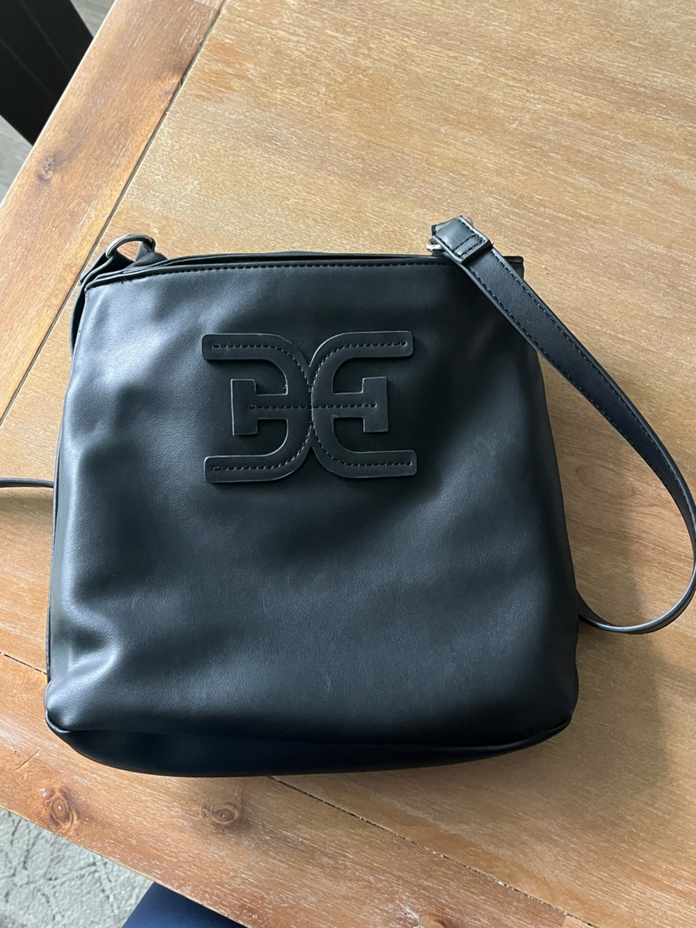 Black Leather Shoulder Bag - Unbranded